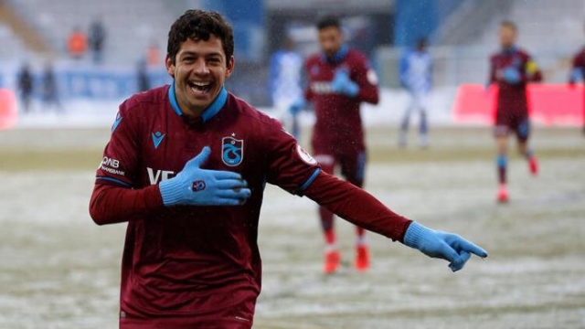 Trabzonsporlu Guilherme soruları yanıtladı 4