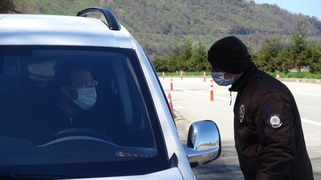 Trabzon'da şehir giriş çıkışlarında kontrol noktaları oluşturuldu! 3