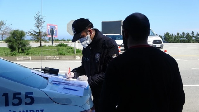 Trabzon'da şehir giriş çıkışlarında kontrol noktaları oluşturuldu! 8