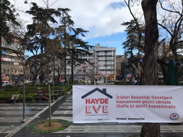 Trabzon'da  koronavirüs tedbirleri kapsamında sokaklar bom boş 7