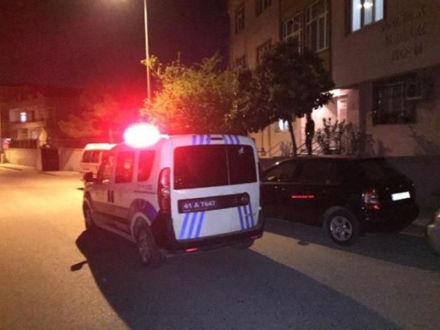 Eşini balta ile öldürüp cesedini kanepenin altına sakladı. Foto Haber 6