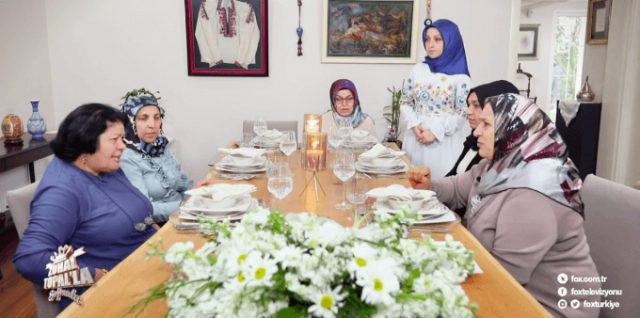 Zuhal Topal reyting uğruna sosyal mesafeyi hiçe saydı! 11