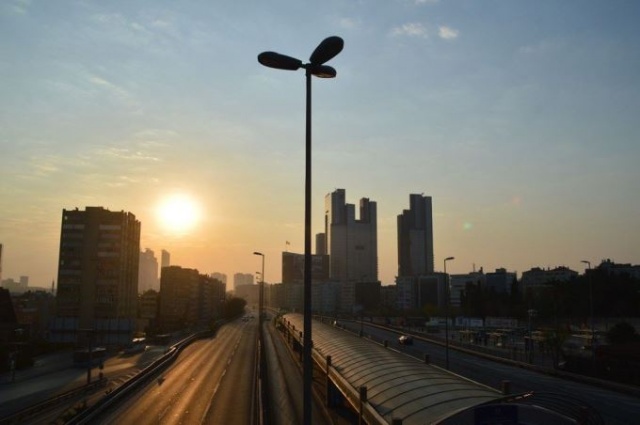 Sokağa çıkma yasağı sonrası ilk sabah. İstanbul'da yollar boş kaldıç 2
