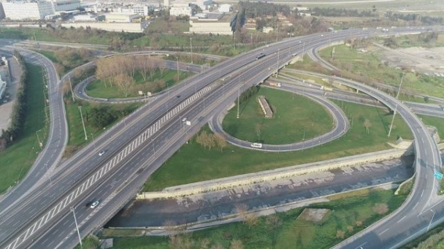 Sokağa çıkma yasağı sonrası ilk sabah. İstanbul'da yollar boş kaldıç 11