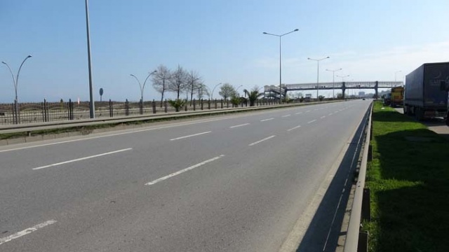 Trabzon sokağa çıkma yasağı ile sessizliğe büründü. 5