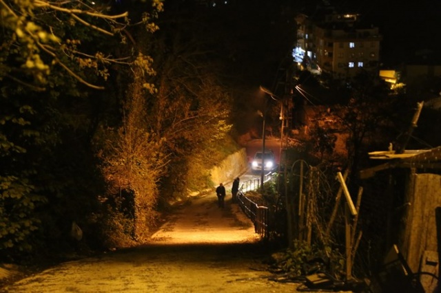 Şehre indiler, ortalığı birbirine kattılar 5