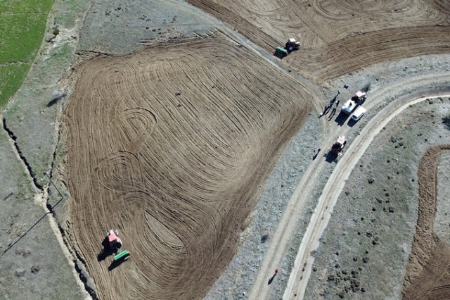 20 yıldır ekilmeyen tarlalar ekilmeye başlandı 9