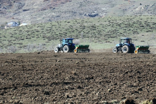 20 yıldır ekilmeyen tarlalar ekilmeye başlandı 12