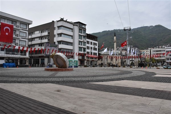 Doğu Karadeniz illerinde sokaklarda son durum 6