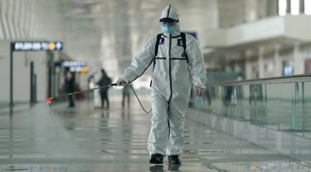 "Toplumun yüzde 60'ı yakalanana kadar koronavirüs yayılır" 5