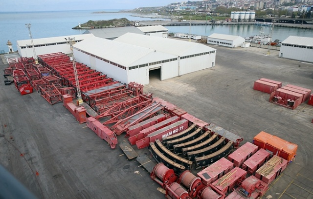 Trabzon Limanı sondaj gemisini bekliyor 6