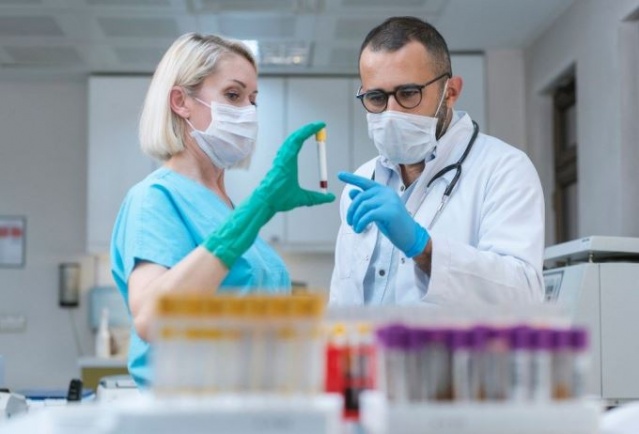 Koronavirüste yeni tedavi denemesi: Erkek hastalara kadınlık hormonu 10