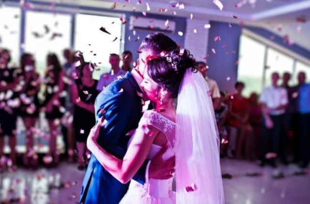 Evlenecekler Dikkat! Düğünlerde O Geleneğe Korona Ayarı. 3