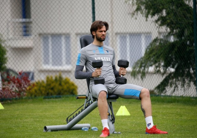 Trabzonspor Hüseyin Çimşir yönetiminde kuvvet çalışması yaptı. 49