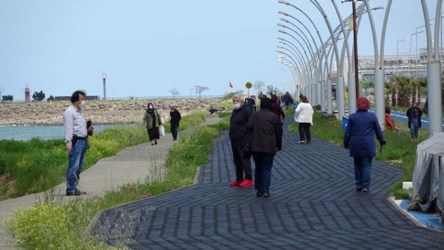 Trabzon'da 65 yaş üstü vatandaşlar nefes aldı 29