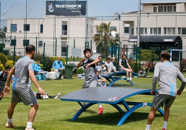 Fırtına’da Yenilenme Mesaisi: Hüseyin Çimşir Yönetiminde Toparlanma Antrenmanı 18