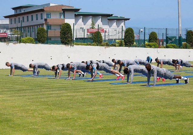 Fırtına’da Yenilenme Mesaisi: Hüseyin Çimşir Yönetiminde Toparlanma Antrenmanı 4