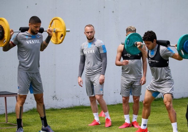 Trabzonspor ara vermiyor 9