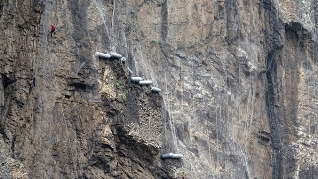 Sümela Manastırı'nda yamaçlar çelik ağlarla örülüyor 6