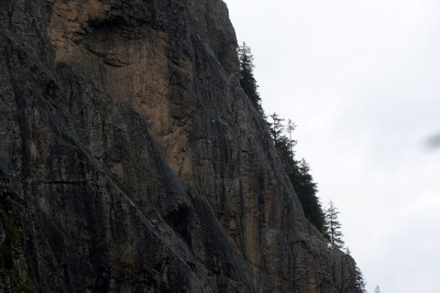 Sümela Manastırı'nda yamaçlar çelik ağlarla örülüyor 4
