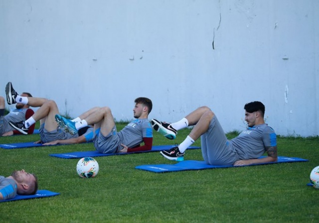 Trabzonspor'da neşeli idman 8