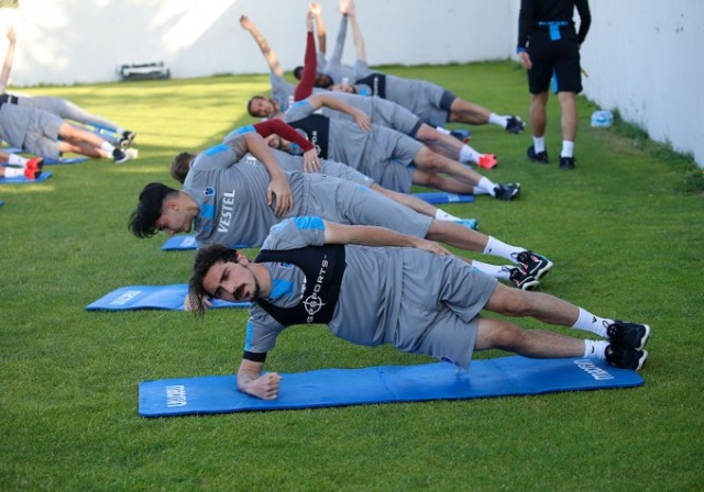 Trabzonspor'da neşeli idman 18