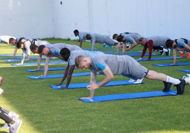 Trabzonspor'da neşeli idman 22