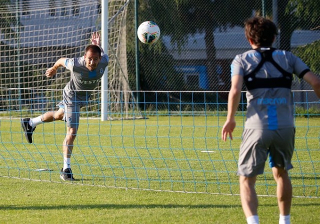 Trabzonspor'da neşeli idman 23