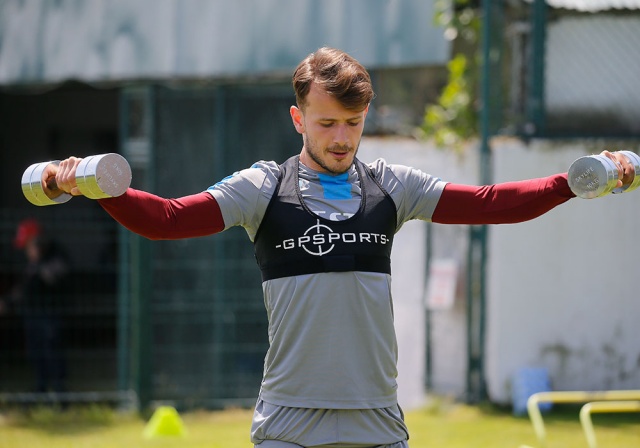 Trabzonspor günü çift antrenmanla tamamladı. 20 Mayıs 2020 4