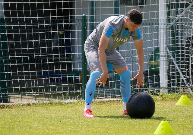 Trabzonspor günü çift antrenmanla tamamladı. 20 Mayıs 2020 31