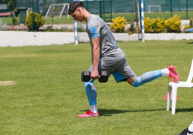 Trabzonspor günü çift antrenmanla tamamladı. 20 Mayıs 2020 34