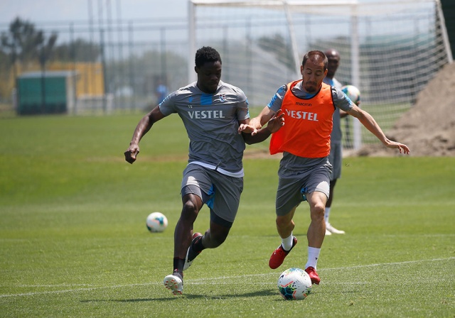 Trabzonspor günü çift antrenmanla tamamladı. 20 Mayıs 2020 29