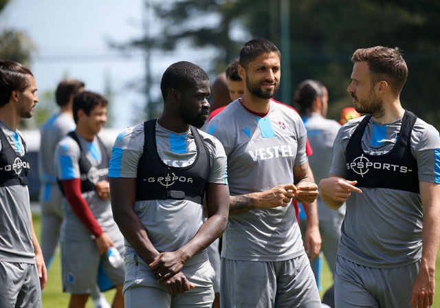 Trabzonspor günü çift antrenmanla tamamladı. 20 Mayıs 2020 20