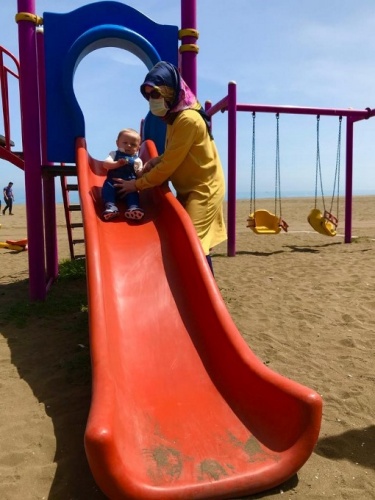 Trabzon'da çocuklar kısıtlama sonrası sokakta. 20 Mayıs 2020 3