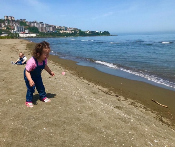 Trabzon'da çocuklar kısıtlama sonrası sokakta. 20 Mayıs 2020 7