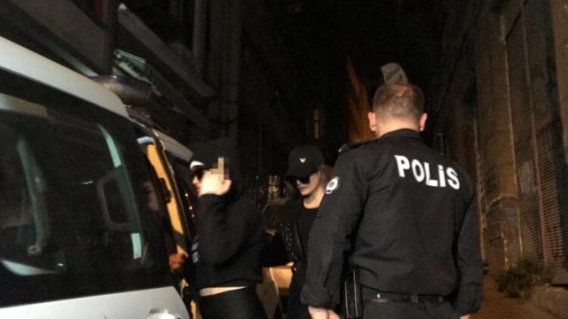 Beyoğlu'nda kanlı eğlence! Polis bile şaştı kaldı 3