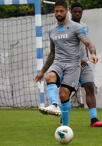 Trabzonspor'da M.Ali Yılmaz tesislerinde çalışmalarını sürdürdü. 21 Mayıs 2020 7