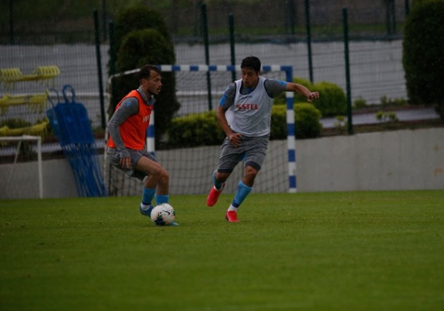 Trabzonspor'da idmanlar sürüyor 12