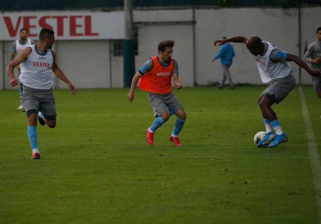 Trabzonspor'da idmanlar sürüyor 16