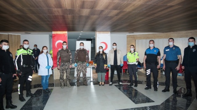 Trabzon Emniyeti'nden kan bağışı 20