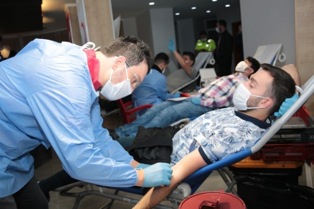 Trabzon Emniyeti'nden kan bağışı 18