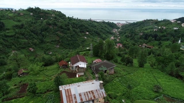 Onlara sokağa çıkma yasağı yok! Güneş doğmadan yola koyuldular 14