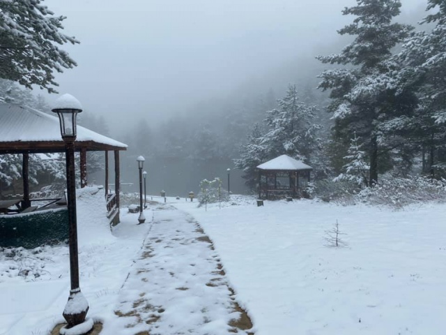 Limni gölü beyaza büründü 6