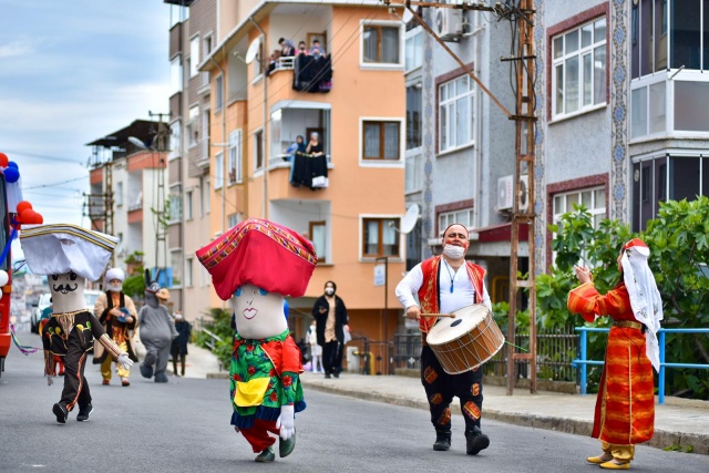 Trabzon'da bayram sürprizi, telefonu alan cama koştu 6