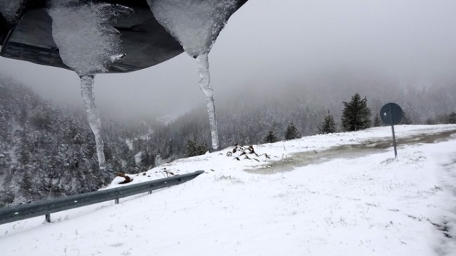 Doğu Karadeniz'de mayıs karı güzelliği. 2