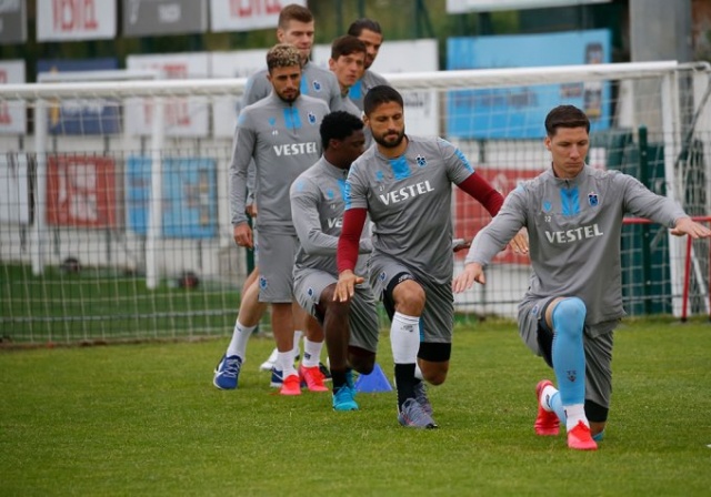 Trabzonspor 2 gün aranın ardından  Çimşir yönetiminde  güç depoladı 20