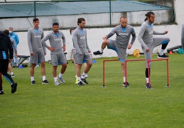 Trabzonspor 2 gün aranın ardından  Çimşir yönetiminde  güç depoladı 19