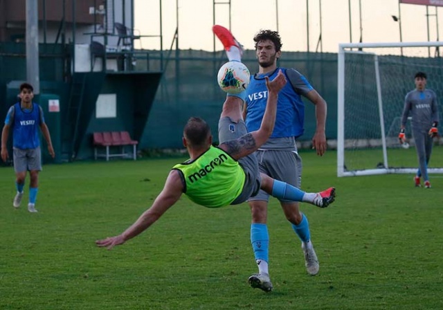 Trabzonspor idmanda Hüseyin Çimşir için doğum günü kutlaması yaptı. 26 Mayıs 2020 20