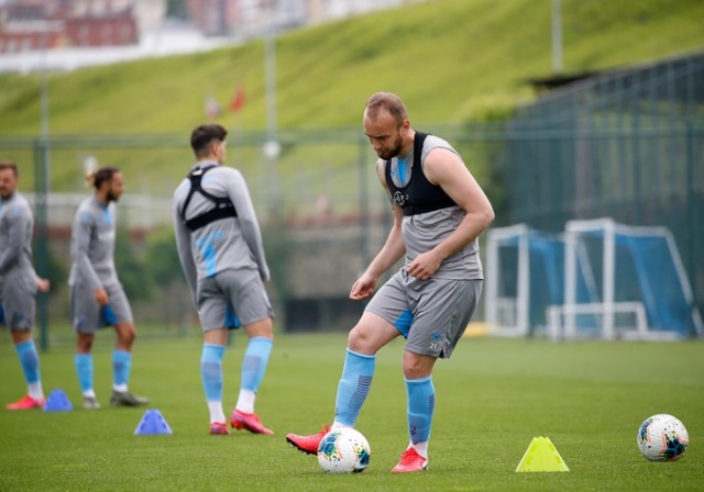 Fırtına’da Sabah Mesaisi: Hüseyin Çimşir’den Sprint ve Dayanıklılık Yüklemesi 24
