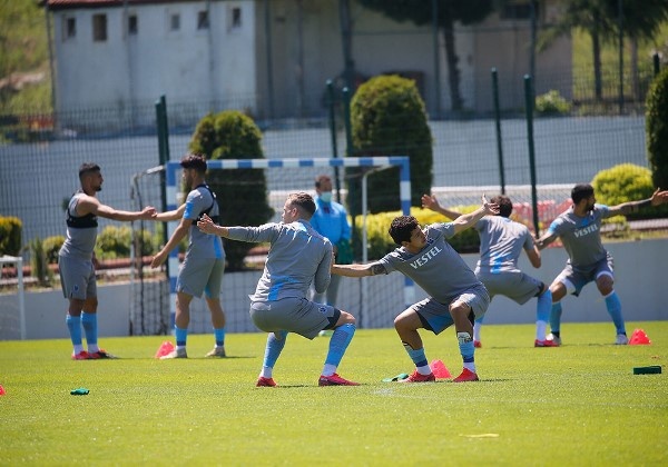 Trabzonspor Hüseyin Cimşir yönetiminde çalıştı.30 Mayıs 2020 5